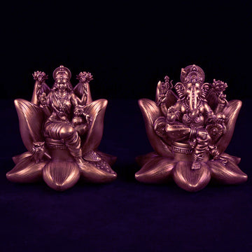 Padma Laxmi & Ganesha Idol